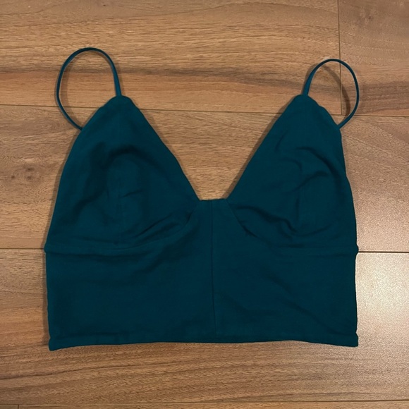 Aritzia Top - Picture 1 of 3